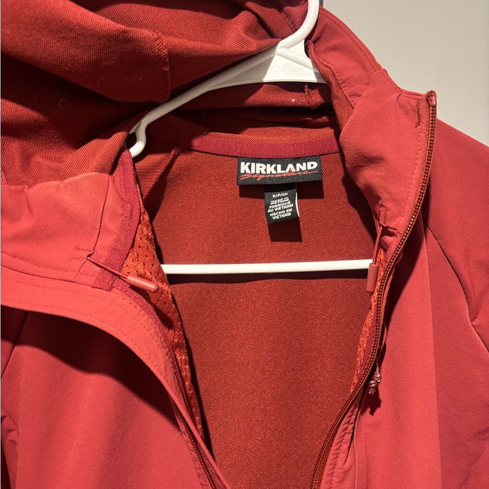 Kirkland Signature Red Zip-Up Jacket - Picture 2 of 2